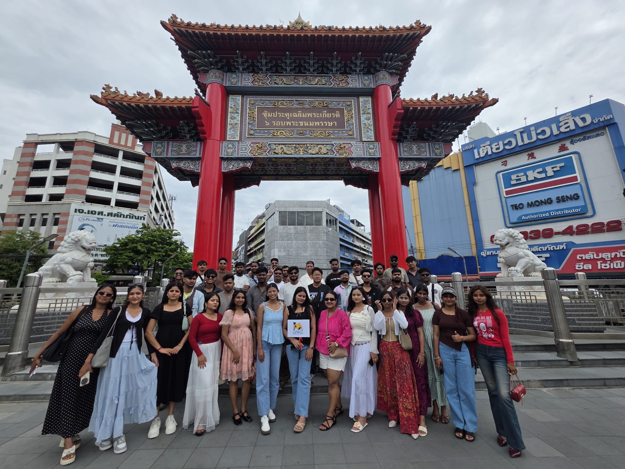 Students enjoying a dinner outing during the trip